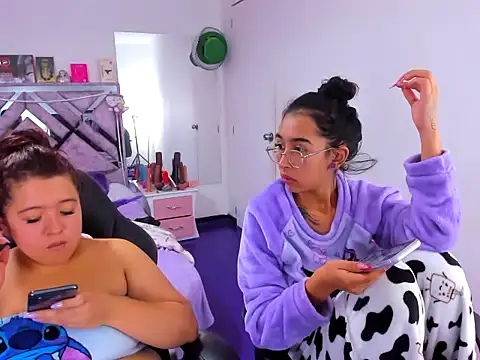 naomi_johnson webcam