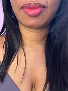 tamil_Aarathi webcam