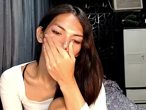 GORGEOUS_CARMEE webcam