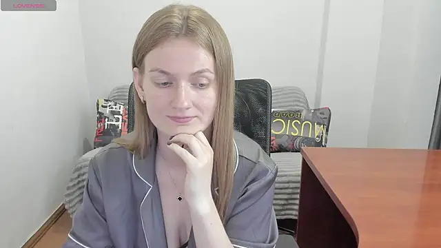Alisha_Skyes webcam