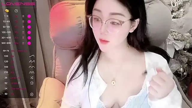 Monica-666888- webcam