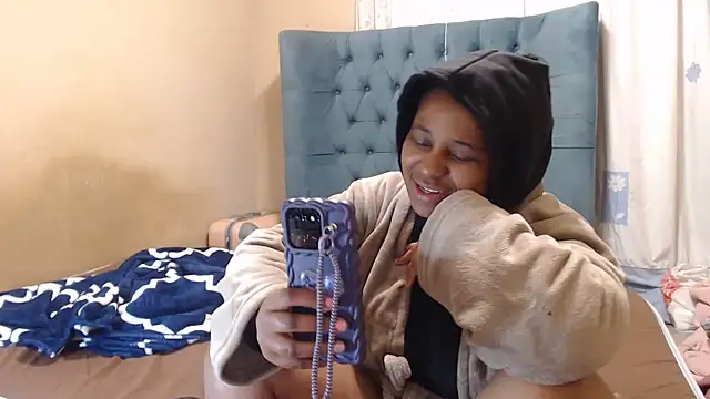 EbonyEssence webcam