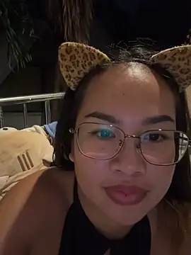 Ponthip webcam