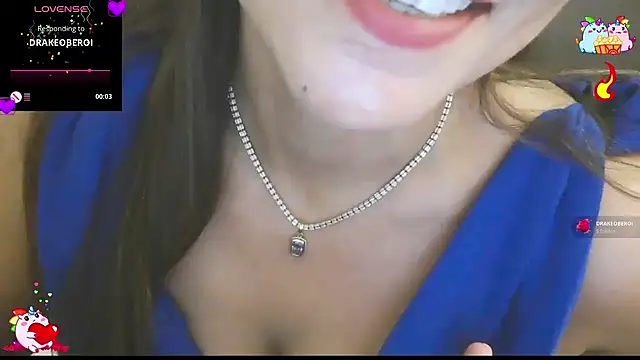 Layla_Ahh webcam