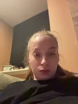Mrs_Mr_007 webcam