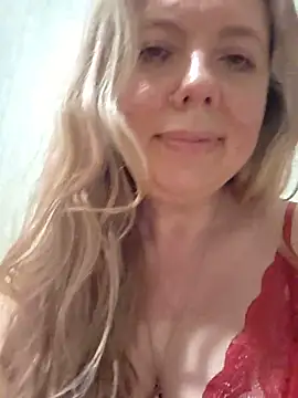 Irina3718 webcam