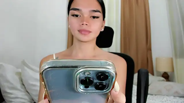 kendall_petite18 webcam
