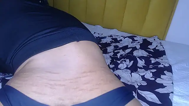 bella_2025 - Bella_2025's free webcam - UK Sex Cams