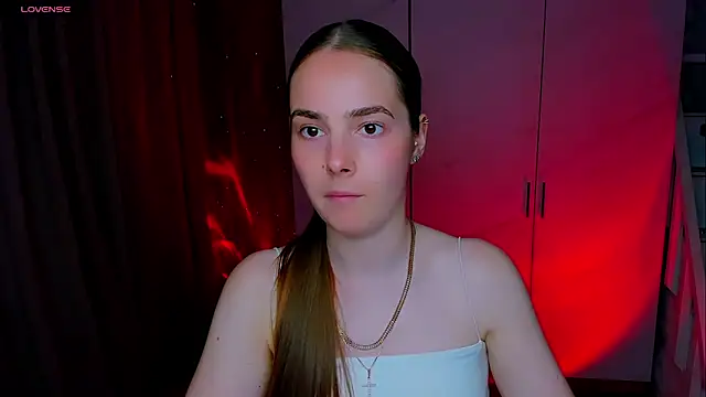Maddy_Wood_ webcam