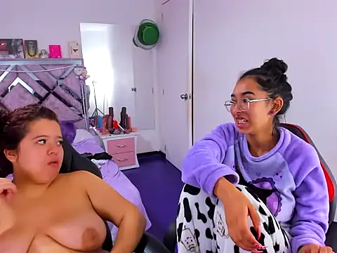 naomi_johnson webcam