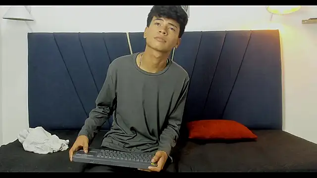 jacob_cum23 webcam