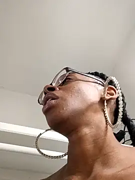 Jasmine_FullsShine webcam