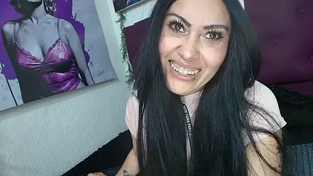Tania_mature webcam