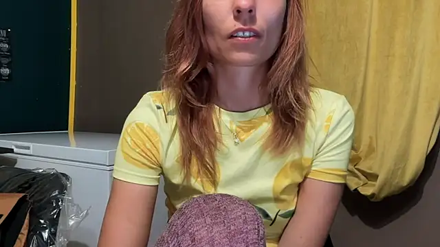karo123421 - Karo123421's free webcam - UK Sex Cams