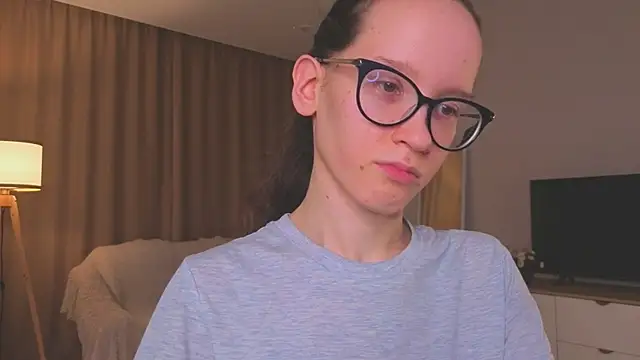 BettyBrowni webcam