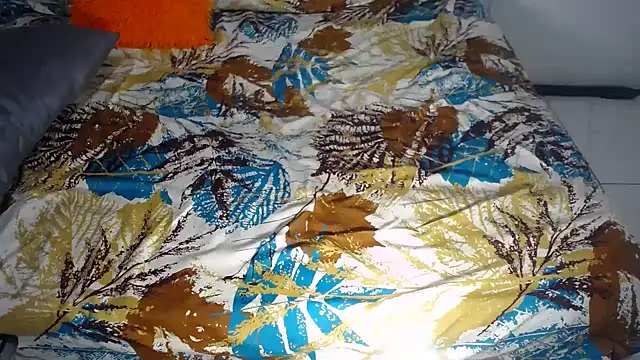 bootysoyummyx (F teen) - My birthday present