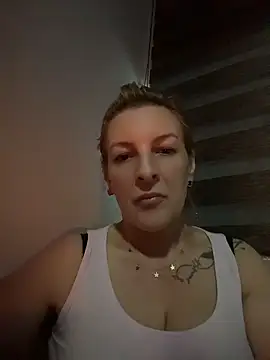 Hot-Milf4U webcam