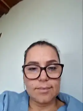 mariapau_83 (F milf) - Lower the camera; Oil Pussy