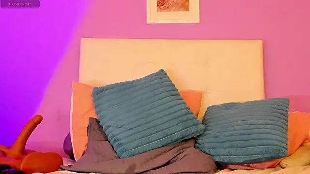 Charlotte11-11 webcam
