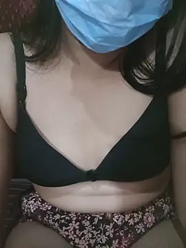 cute_riyaa04 webcam
