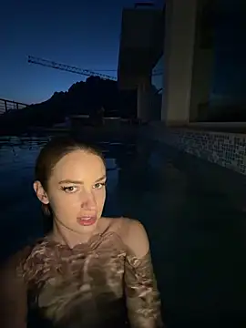 EvieEvans Live Webcam on Stripchat