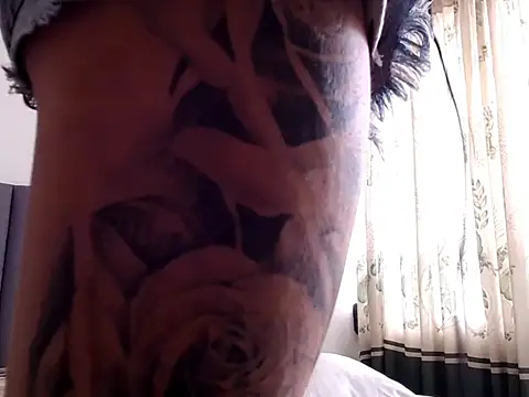 saara_johnson496 webcam