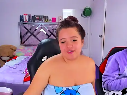 Luna_Analya webcam