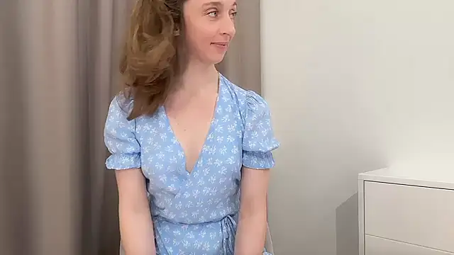 ShySchoolGirl webcam