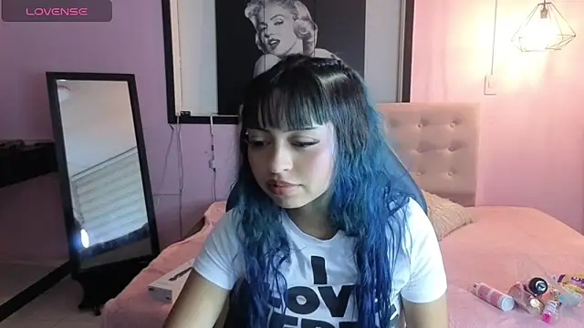_ceeleste_cute_ live cam on StripChat
