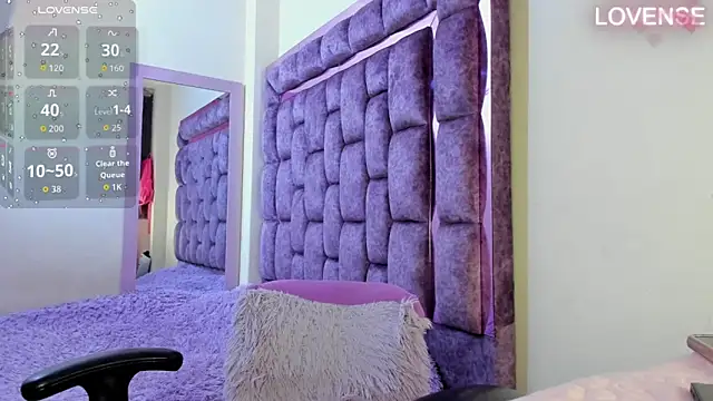 megan-foxix webcam