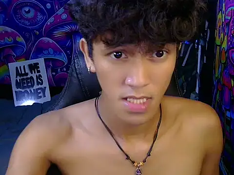 hugekenbigcock webcam