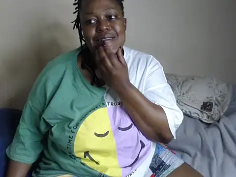 ChantyBaeX webcam