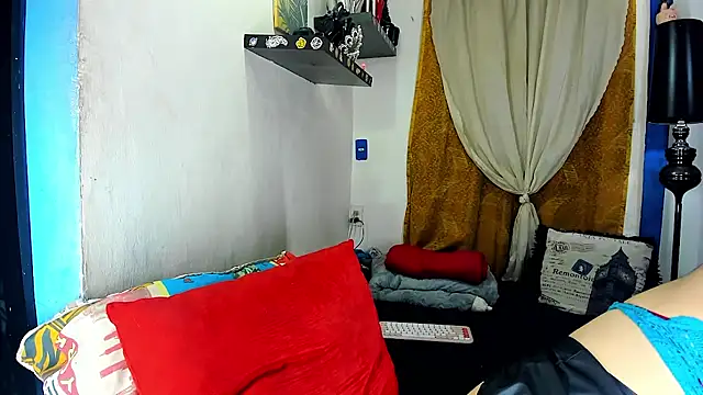 SARAMISHA webcam