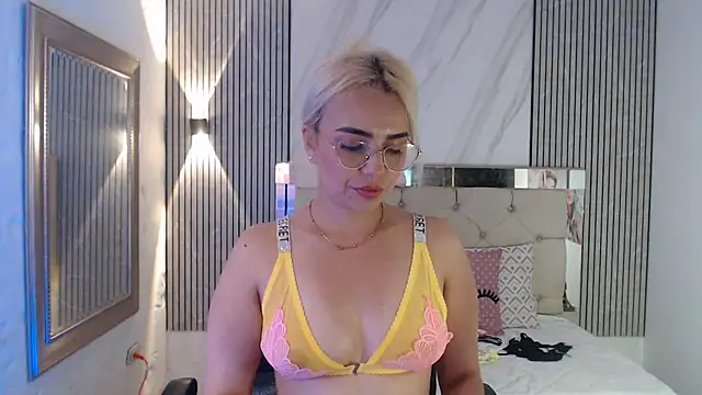 ashley__tylor webcam