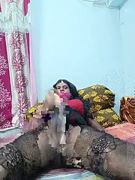 Poojar69 webcam