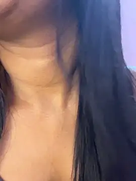 tamil_Aarathi webcam