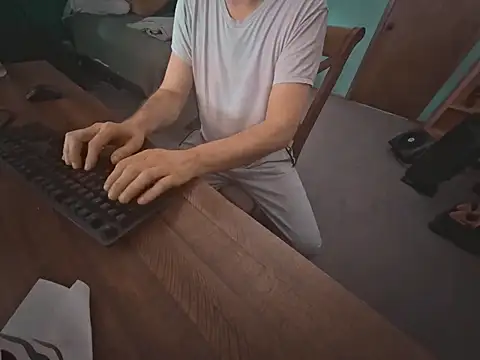 chrisw8140 webcam