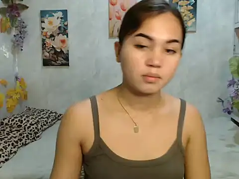ur_asiankat webcam