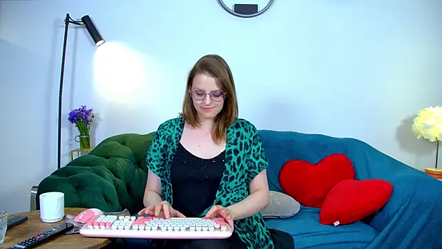 AlexaAvery webcam