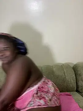 sweet18creamybigpussy webcam