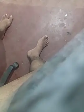 ceyloanboy live cam on StripChat