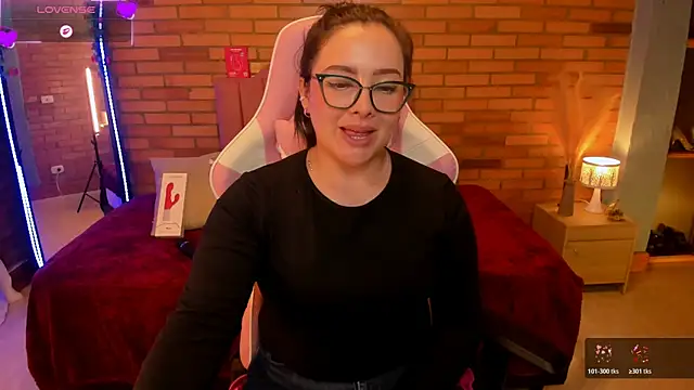 amaia_monet webcam