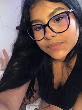 anabrowmn - AnaBrowmn's free webcam - UK Sex Cams