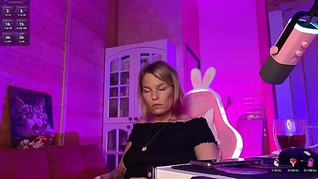 Lady_Shine live cam on StripChat