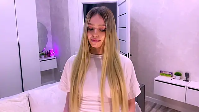 mooniesiesita - Mooniesiesita's free webcam - UK Sex Cams