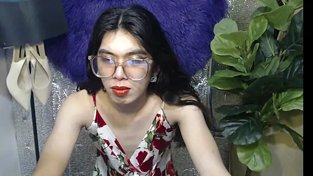 RoseAmarie webcam