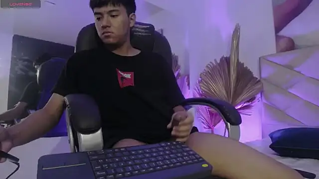 IsakGrant webcam