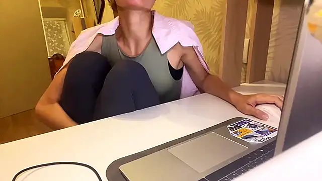 kris_liss webcam