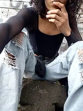 Model: AlexaBellanova