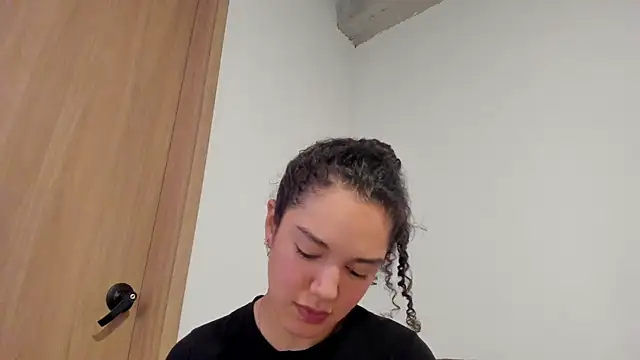 MiaRouseex webcam
